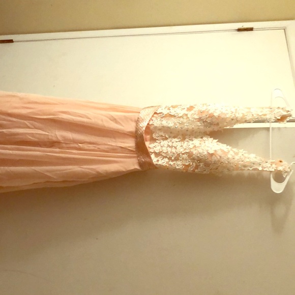 izidress Dresses & Skirts - Prom Dress (Never Worn)